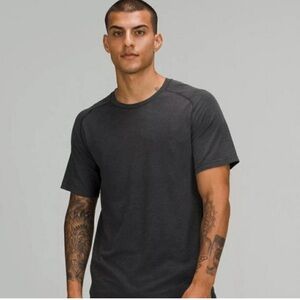 NWOT Lululemon Metal Vent Tech Short Sleeve Shirt 2.0